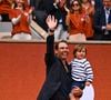 À 39 ans, Rafael Nadal vient de vivre un nouveau moment fort : la naissance de son deuxième enfant...


Hommage à Rafael Nadal lors des Internationaux de France de Tennis de Roland Garros 2025, sur le court Philippe-Chatrier au Complexe Roland-Garros à Paris, France. © Corinne Dubreuil/Pool FFT/Bestimage