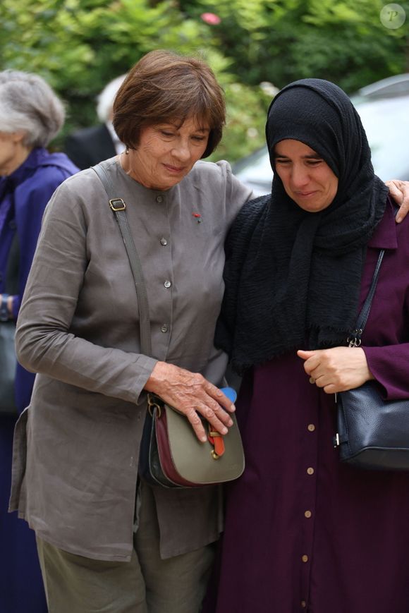 Exclusif - Macha Meril aux obsèques de sa soeur la princesse Hélène Gagarine en la cathédrale Saint-Alexandre-Nevsky, à Paris, France, le 20 août 2025. © Denis Guignebourg/Bestimage