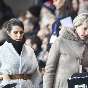 Karine Ferri encourage son compagnon Yoann Gourcuff lors du match Psg-Rennes au Parc des Princes à Paris le 6 novembre 2016.  (victoire 4-0 du Psg)  © Pierre Perusseau/Bestimage