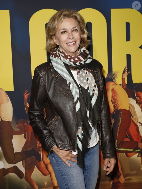 "Il avait des tumeurs, mais voilà à la campagne, il vivait bien c'est comme tous les labradors il a tout le temps joué jusqu'au bout"

Corinne Touzet à l'Avant-première du film "En Corps" de C. Klapisch à l'UGC Normandie à Paris le 16 mars 2022. © Marc Ausset-Lacroix/Bestimage