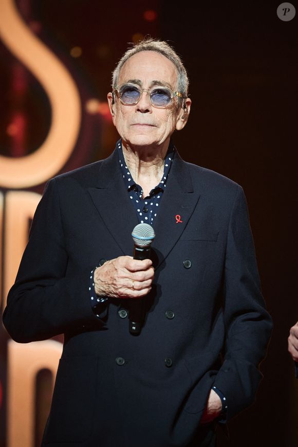 Il est ravi de retrouver son public lors de sa tournée.

Alain Chamfort lors de l’enregistrement de l’émission “Les stars s’unissent pour le Sidaction” au théâtre Marigny à Paris, France, le 11 mars 2025. L’émission sera diffusée en prime le 22 mars sur France 2. © Guirec-Moreau/ Bestimage