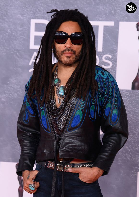 Lenny Kravitz puise sa discipline exemplaire dans les valeurs de travail transmises par son grand-père.

Lenny Kravitz au photocall des BRIT Awards 2025 à l'O2 Peninsula Square de Londres, le 1er mars 2025. 

© Justin Goff/GoffPhotos/Bestimage