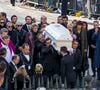 À la suite de la vente de La Savannah, la maison de Johnny Hallyday à Marnes-la-Coquette, Pierre Billon, ami de longue date du chanteur, a publié un hommage discret mais bouleversant sur Instagram.
Jean-Claude Darmon, Pierre Billon, Nicole Sonneville, Maxim Nucci (Yodelice), Line Renaud, Muriel Robin et sa compagne Anne Le Nen, Thierry Chassagne, Claude Lelouch - Arrivées des personnalités en l'église de La Madeleine pour les obsèques de Johnny Hallyday à Paris.
BORDE-JACOVIDES / BESTIMAGE