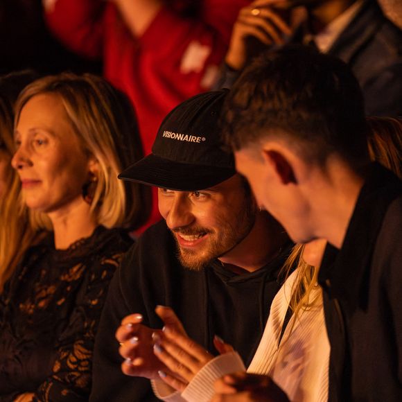 Tout comme trois ex-camarades de la "Star Academy 2023" Pierre Garnier, Helena Bailly et Victorien Breux.

Pierre Garnier, Helena Bailly, Victorien Breux - Célébrités assistent au concert de Julien Lieb (finaliste de la Star Academy 2023) à la Cigale à Paris le 24 Septembre 2025. © Jeremy Melloul/Bestimage