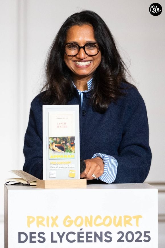 Nathacha Appanah obtient le prix Goncourt des lycéens au palais de l'Elysée à Paris en présence du président Emmanuel Macron et de sa femme Brigitte Macron le 27 novembre 2025.
© Jeanne Accorsini / Pool / Bestimage