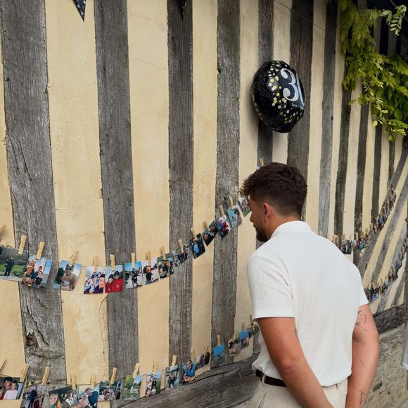 Le jeune homme a partagé plusieurs photos de cette réunion de famille sur ses réseaux sociaux.

Julien Georges a partagé quelques images de son anniversaire. Capture d'écran Instagram
