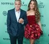 Il partage ce quotidien avec son épouse Amal.
George Clooney et Amal Clooney assistent au tapis rouge "Jay Kelly" lors du 63ème Festival du Film de New York au Alice Tully Hall à New York, NY le 29 septembre 2025. Photo par Efren Landaos/SPUS/ABACAPRESS.COM