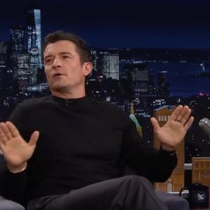 Orlando Bloom est un célèbre acteur principalement connu pour ses rôles dans "Le Seigneur des Anneaux" et "Pirates des Caraïbes"

Orlando Bloom dans le Tonight Show sur NBC.
Crédit : JLPPA / Bestimage