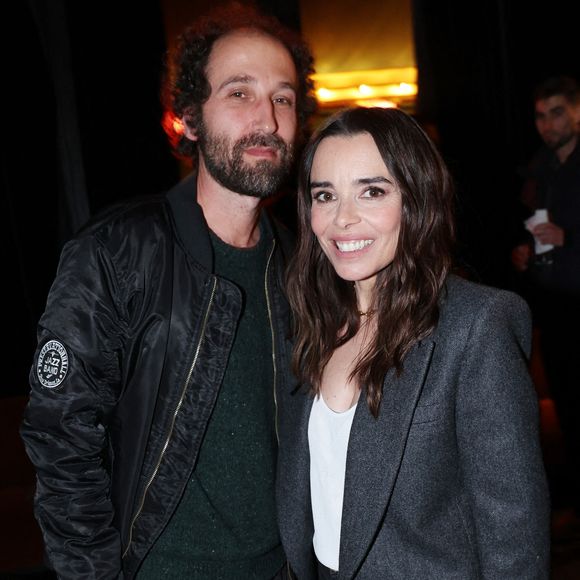 Il ne lui aura fallu qu'une trentaine de secondes, à peine, pour arpenter le tapis rouge.

Exclusif - Thomas Bangalter et Elodie Bouchez assistent à l'After Party 'Je verrai toujours vos visages' qui se tient à Boum Boum à Paris, France. Photo par Jerome Dominé/ABACAPRESS.COM