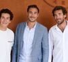 Pour 2 000 euros par an, les membres accèdent à un réseau d’entrepreneurs et d’investisseurs, à des événements privés et à une communauté sur Discord, ainsi qu’à des opportunités proposées par des partenaires agréés.

Raphael Kretz,Valentin Kretz et Martin Kretz au village lors des Internationaux de France de tennis de Roland Garros 2024, à Paris, France, le 4 juin 2024. © Jacovides-Moreau/Bestimage