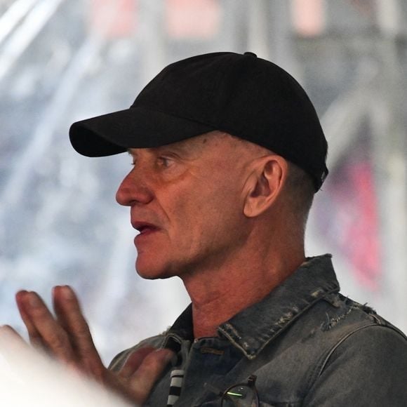 EXCLUSIF - La vue de Sting dans les coulisses du concert de Shakira à São Paulo ajoute une couche d'excitation, montrant que même les plus grandes stars peuvent apprécier et soutenir l'art de l'autre. Backgrid USA / Bestimage