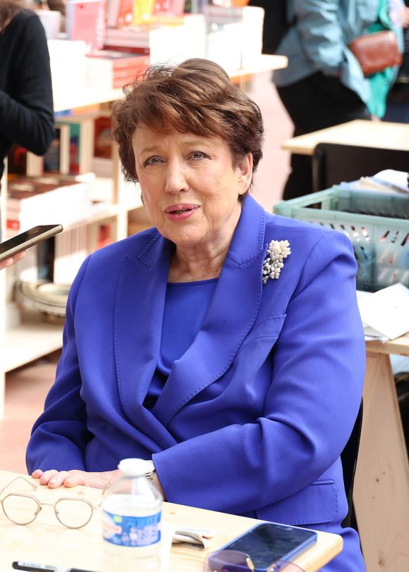 Roselyne Bachelot - Festival du Livre de Paris 2025 au Grand Palais à Paris le 12 Avril à Paris.

© Denis Guignebourg/BestImage