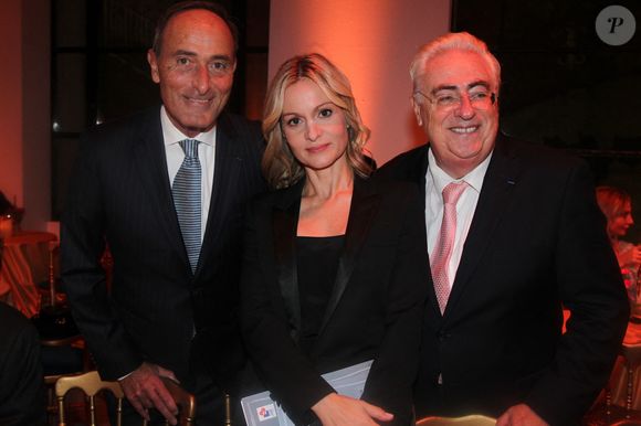 Hervé-Michel Dansac, Audrey Crespo-Mara, Jean-Michel Aubrun -  31ème Gala de l’Espoir donné au profit de la recherche contre le cancer au théâtre des Champs-Elysée à Paris le 14 octobre 2025. © Philippe Baldini/Bestimage