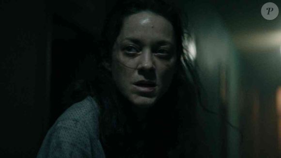Marion Cotillard joue le rôle de Jeanne, une femme qui veut échapper à la justice. 

Marion Cotillard est à l'affiche du film "Karma" réalisé par Guillaume Canet et dévoilé dans les salles en octobre 2026. Photo par Pathé Films