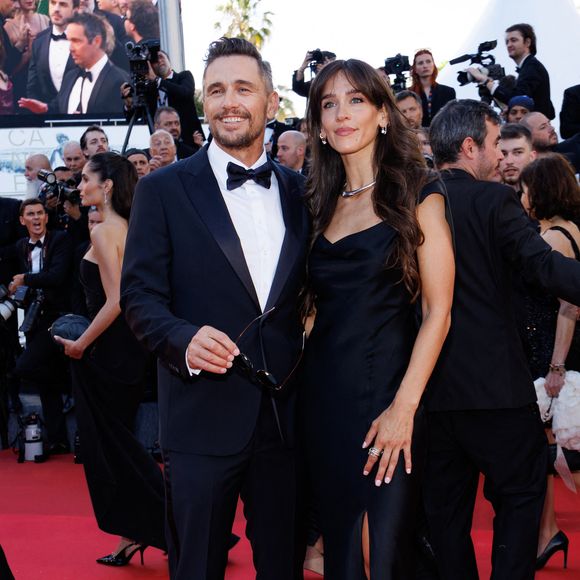 James Franco et sa compagne Izabel Pakzad - Montée des marches du film " La vénus électrique " pour la cérémonie d'ouverture du 79ème Festival International du Film de Cannes, le 12 mai 2026. © Jacovides-Moreau /Bestimage