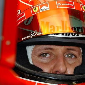 "Il est évident que Michael n'est plus le même Michael qu'on a connu. Mais il est toujours là", a-t-il confié.
Michael Schumacher lors du Grand Prix de Formule 1 d'Australie a Melbourne, le 2 mars 2003. © GTRES / BESTIMAGE