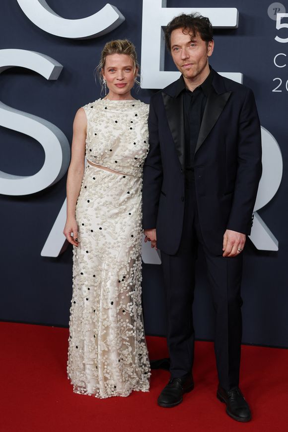 Mélanie Thierry et Raphael Haroche au photocall de la 51ème cérémonie des César à l'Olympia à Paris, France, le 26 février 2025 © Borde-Jacovides/Bestimage