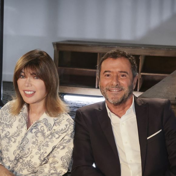 Exclusif - Isabelle Morizet et Bernard Montiel - Isabelle Morizet sur le plateau de l'émission "Animaux Stars", présentée par B.Montiel et diffusée le 1er Novembre 2025 sur la chaîne Animaux TV, à Paris le 17 septembre 2025.
© Jack Tribeca / Bestimage