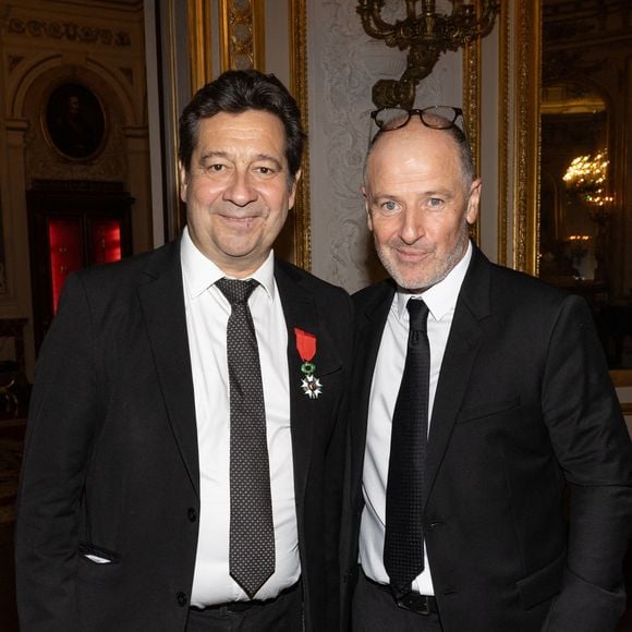 Exclusif - Laurent Gerra, guest - Laurent Gerra reçoit la légion d’honneur de la part du grand chancelier F. Lecointre en présence de la première dame, B. Macron au Palais de la Légion d'honneur à Paris le 29 septembre 2025. © Cyril Moreau/Bestimage