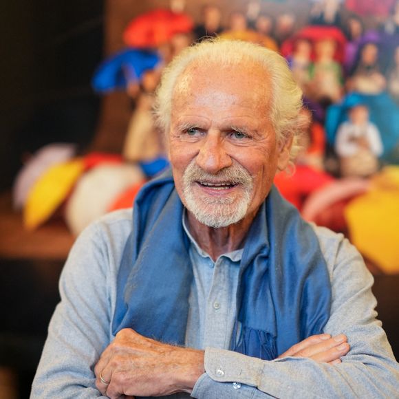 Exclusif - Yann Arthus-Bertrand - Inauguration de l’exposition de Yann Arthus-Bertrand « France, un album de famille » à l’Hôtel de Ville de Paris (exposition gratuite jusqu’au 2 novembre) © Anne-Sophie Guebey / Bestimage