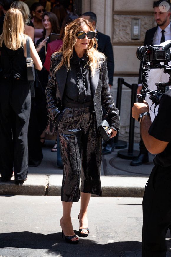 Clotilde Courau au défilé Elie Saab "Collection Haute Couture Automne/Hiver 2025-2026" lors de la Fashion Week de Paris, le 9 juillet 2025. © Yoann Ouahcene / Bestimage