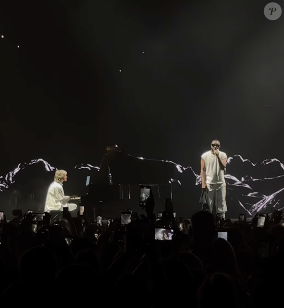 La pianiste a accompagné Gims sur trois tubes : "Quatuor", "Je te pardonne", et "Changer".

Capture d'écran d'une story Instagram de Gims.