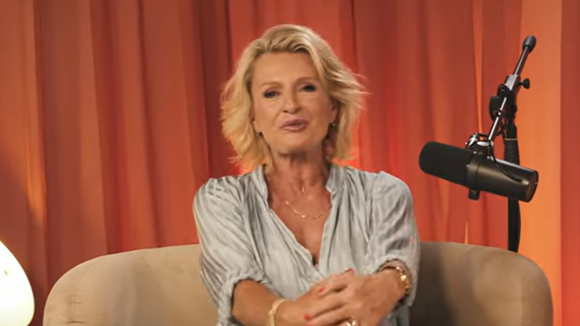 Sophie Davant a lancé sa propre chaîne Youtube avec une émission intitulée "Passionnément".