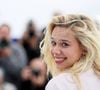 C'est via une série de clichés ultra-tendres que la petite-fille du grand Jacques Higelin a officialisé l'arrivée de son nouveau compagnon à quatre pattes.

Kim Higelin au photocall du film "Sanguine" (Séance de Minuit) lors du 79ème Festival International du Film de Cannes (12 - 23 mai 2026), le 15 mai 2026. 
© Jacovides / Moreau / Bestimage