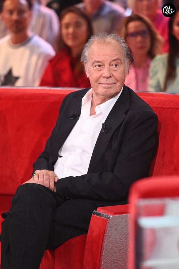 Exclusif - Michel Leeb - Enregistrement de l'émission Vivement dimanche au studio Rive gauche, presentée par Michel Drucker . Diffusion sur France 3 le 25/10/2026. © Guillaume Gaffiot / Bestimage