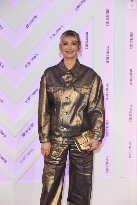 Pauline Lefèvre au photocall de la cérémonie de clôture du festival Series Mania à Lille le 28 mars 2025.
© Stéphane Vansteenkiste / Bestimage