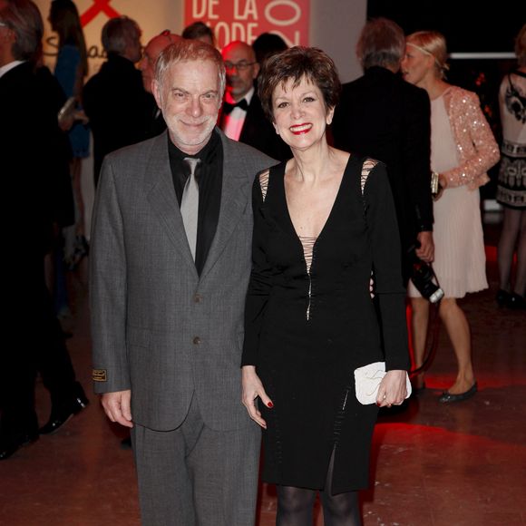 Archives -  En France, à Paris, Catherine Laborde et son compagnon Thomas Stern lors de la 9ème édition du DINER DE LA MODE CONTRE LE SIDA 2011 au profit du Sidaction au Pavillon d'Armenonville. Le 27 janvier 2011
© Christophe Aubert via Bestimage