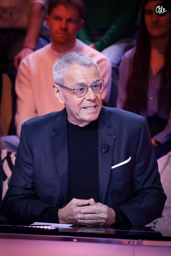 Jean-Michel Cohen estime qu'il s'agit de produits intéressants sur le plan nutritionnel.

Exclusif - Jean-Michel Cohen, sur le plateau de  TBT9 présentée par les chroniqueurs en l’absence de C.Hanouna, retenu par les championnats de France par équipe de padel à Troyes. Le programme a été diffusé en direct sur W9, à Paris (France) le 30 janvier 2026. 
© Jack Tribeca / Bestimage
