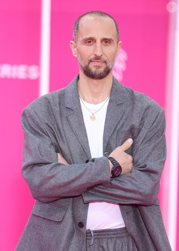 Arie Elmaleh sur le tapis rose lors de la 9ème édition de "CanneSeries" à Cannes le 25 Avril 2026.

 

© Denis Guignebourg / Bestimage Celebrities on the pink carpet at the 9th edition of "Canneseries" in Cannes on 25/04/2026