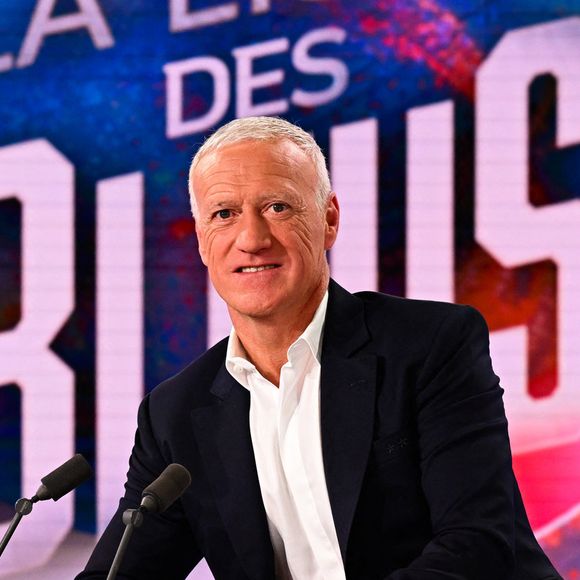 Didier Deschamps est une légende vivante du football français

Didier Deschamps sur le plateau de TF1 pour dévoiler la liste des joueurs français sélectionnés pour disputer l'Euro. Baptiste Fernandez / Panoramic / Bestimage