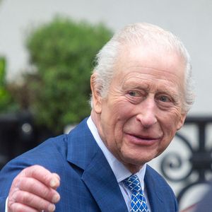 "Chaque diagnostic, chaque nouveau cas, sera une expérience intimidante et parfois effrayante pour ces individus et leurs proches."

11 mars 2025, Londres, Angleterre, Royaume-Uni : Le roi Charles III visite le Royal College of Nursing pour le 1000e RCN King's Nursing Cadet. © Tayfun Salci/ZUMA Press Wire)