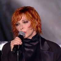 Mylène Farmer fait sensation à l'ouverture du Festival de Cannes avec un titre inédit, Juliette Armanet très touchée par sa prestation