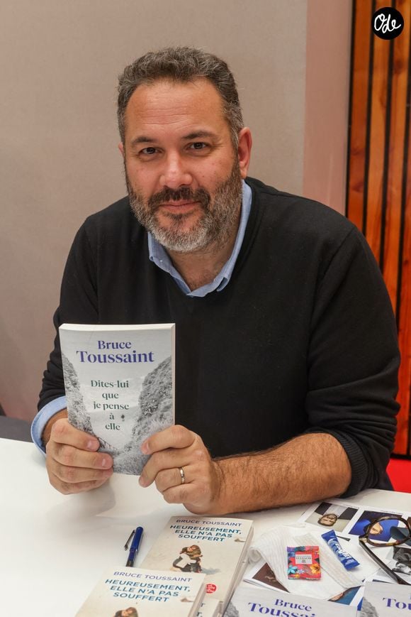 Bruce Toussaint à la Hall Georges Brassens de Brive-la-Gaillarde à l'occasion de la 43e Foire du Livre de Brive, le 8 novembre 2025. © Jean-Marc Lhomer/Bestimage