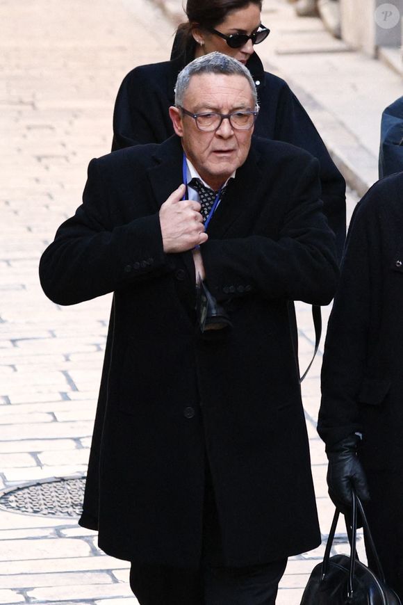 Le fils de Brigitte Bardot Nicolas Charrier arrivant à l'église Notre-Dame de l'Assomption, pour la cérémonie funéraire de l'actrice française Brigitte Bardot, à Saint-Tropez, dans le sud-est de la France, le 7 janvier 2026. Photo par Raphael Lafargue/ABACAPRESS.COM
