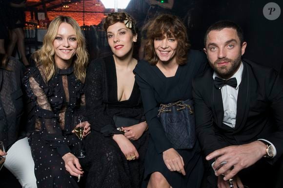 Vanessa Paradis, Alysson Paradis, Céline Sallette et Guillaume Gouix - People au dîner Kering pour "Women in Motion" lors du 69ème Festival International du Film de Cannes. Le 15 mai 2016 © Borde-Jacovides-Moreau / Bestimage
