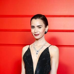 La saison 6 de Emily in Paris est en préparation avec un tournage prévu en mai.

Lily Collins lors de la première de la série "Emily in Paris" saison 5 au Grand Rex à Paris.

© Pierre Perusseau / Bestimage