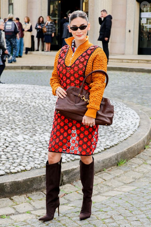 Pia Wurtzbach aux arrivées au défilé Miu Miu Collection Femme Prêt-à-Porter Automne/Hiver 2026-2027 lors de la Fashion Week de Paris (PFW) au palais d'lena conseil Economique, social et environnemental, à Paris, France, le 10 mars 2026. © Denis Guignebourg/Bestimage