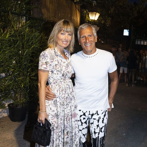 Exclusif - Nagui et sa femme Mélanie Page lors du spectacle "Les gros patinent bien" au théâtre de Verdure lors du 41ème Festival de Ramatuelle ( qui fête ses 40 ans) le 10 août 2025.
© Cyril Bruneau / Bestimage