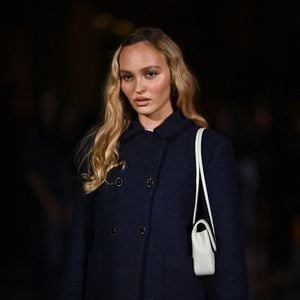 Lily Rose Depp assiste au défilé Chanel Womenswear printemps/été 2026 dans le cadre de la semaine de la mode à Paris le 06 octobre 2025 à Paris, France. Photo par Franck Castel/ABACAPRESS.COM