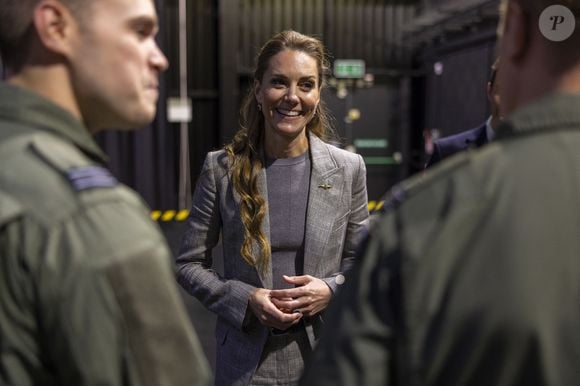 Kate Middleton visite la RAF Coningsby, dans le Lincolnshire, le 2 octobre 2025.

Photo : PA Photo / Bestimage