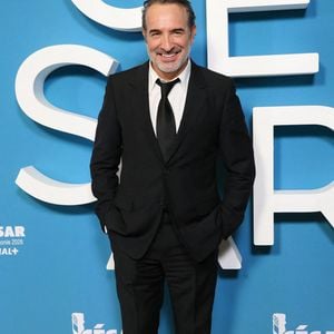 Jean Dujardin lors de la 51e cérémonie des César qui s'est tenue à l'Olympia le 26 février 2026 à Paris, en France. Photo de Jérôme Domine/ABACAPRESS.COM