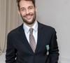 Simon Porte Jacquemus y exprime sa fierté de représenter son pays à travers une passion qui l'anime depuis l'enfance.

Simon Porte Jacquemus - Remise de la médaille du "Chevalier de l'Ordre des Arts et des Lettres" au créateur Simon Porte Jacquemus des mains de la rédactrice de l'édition américaine de Vogue Anna Wintour au siège de la marque Jacquemus à Paris, France, le 2 mars 2024, en marge de la mode femme automne / hiver 2024-2025 lors de la Fashion Week de Paris (PFW). © Olivier Borde/Bestimage