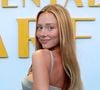 Propulsée par le succès phénoménal d'Elite, Ester Expósito s'impose aujourd'hui comme une figure incontournable du cinéma international.

L'actrice espagnole Ester Expósito sur le tapis rouge lors de l'avant-première de son nouveau film original Prime Video, "Enfrentados: Marfil", à Madrid, en Espagne.

© Hugo Ortuno/ZUMA Press Wire
