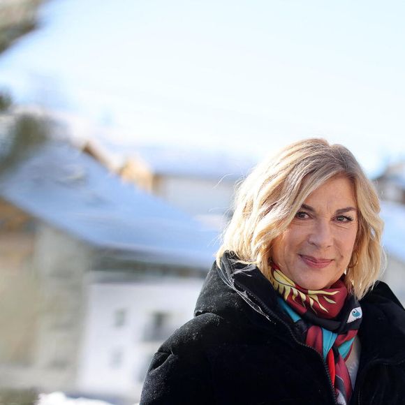 Michèle Laroque au photocall du film "Jours Meilleurs" lors de la 28ème édition du Festival international du film de comédie de l'Alpe d'Huez, le 17 janvier 2025.
© Dominique Jacovides/Bestimage