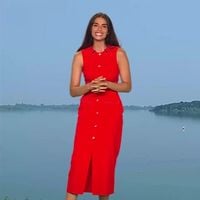 Après des mois d'absence, Tatiana Silva radieuse en rouge pour son retour à la météo sur TF1 ! Sa robe à moins de 50 euros bien choisie