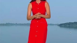 Après des mois d'absence, Tatiana Silva radieuse en rouge pour son retour à la météo sur TF1 ! Sa robe à moins de 50 euros bien choisie